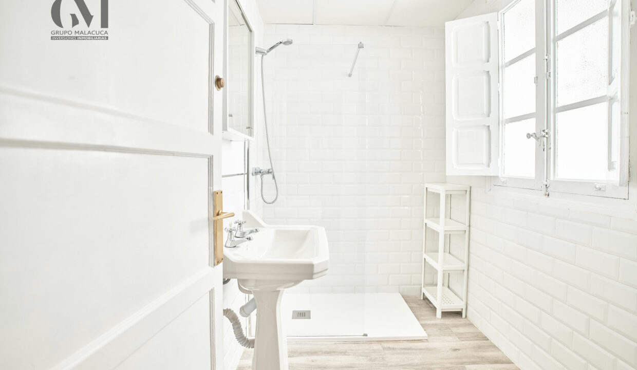 BAÑO1_01